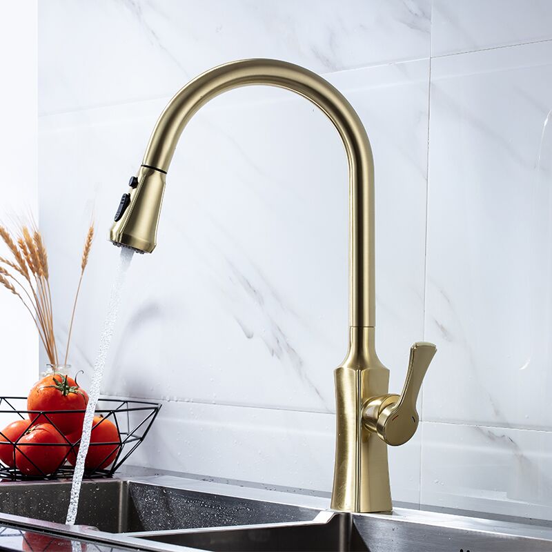 Golden brushed SUS304 stainless steel flexible rotating single handle hot and cold pull out the kitchen faucet (1) Golden brushed SUS304 stainless steel flexible rotating single handle hot and cold pull out the kitchen faucet (1)