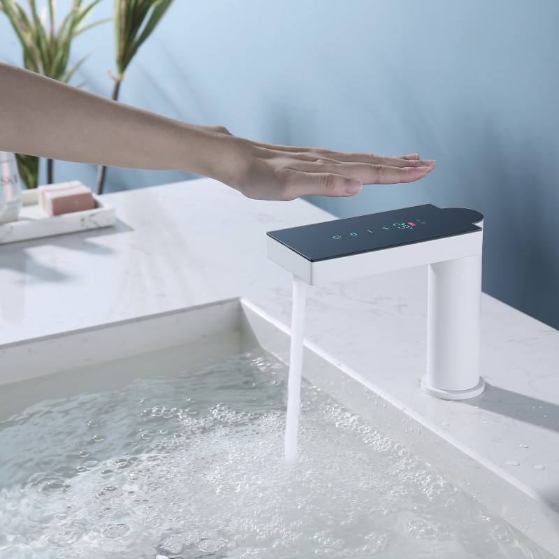Intelligent-Temperature-Display-Smart-Faucet-Automatic-Sensor.jpg