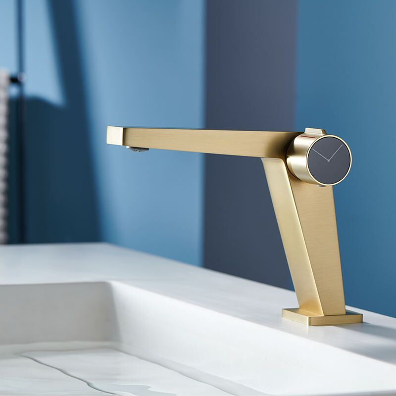 Luxury-Wash-Basin-Faucet-Gold-Single-Lever-1.jpg