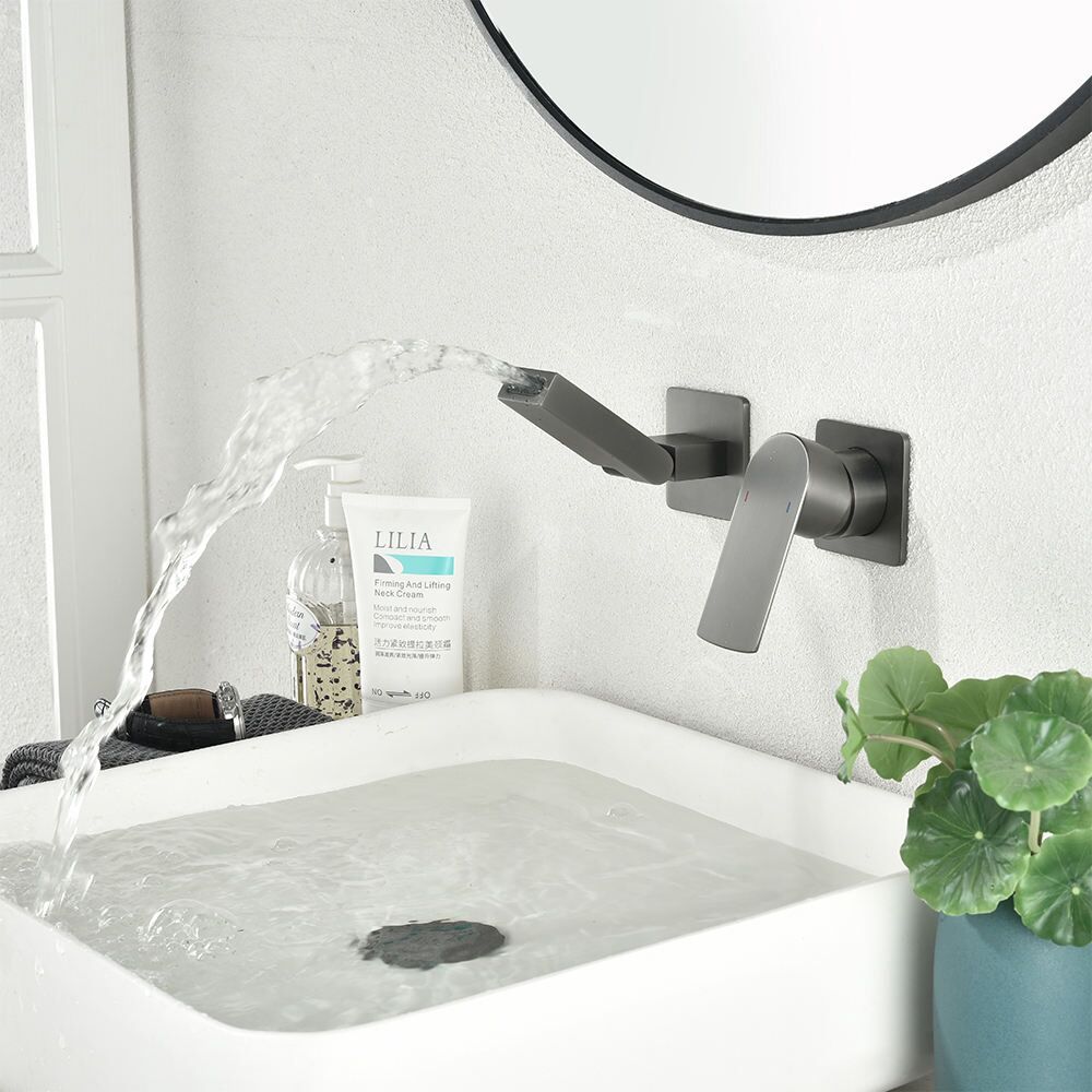 New-Design-Single-Hole-Copper-Basin-Faucet.jpg