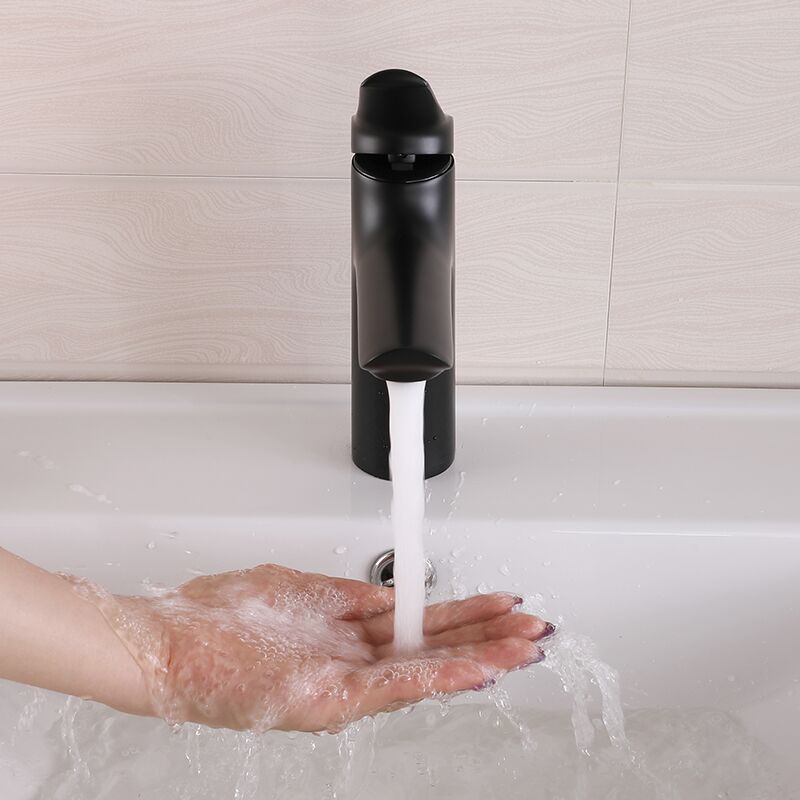 Bathroom chrome-plated brass vanity faucet Bathroom chrome-plated brass vanity faucet