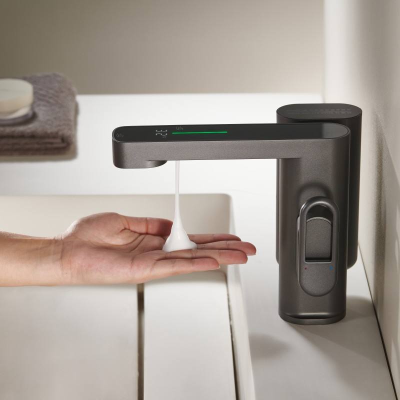 Touchless-Bathroom-Sink-Faucet-Digital-Temperature-Display.jpg