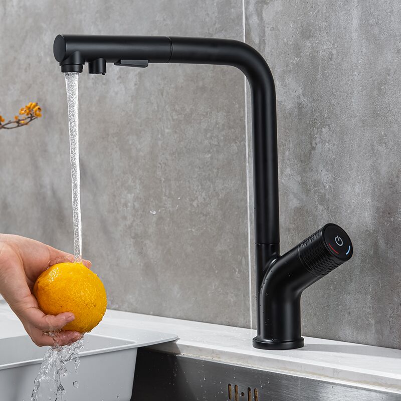 7-shaped high quality matte black pull-out sprayer kitchen faucet hot and cold water faucet (6) 7-shaped high quality matte black pull-out sprayer kitchen faucet hot and cold water faucet (6)